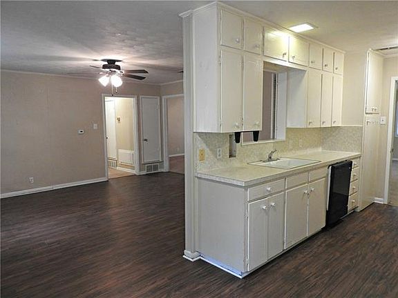 4th image of 1305 Bryn Mawr Pl