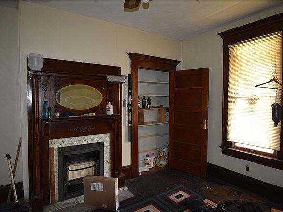 5th image of 142 Elm St
