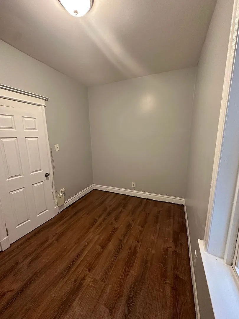 4356 S Wells St — Photo 4
