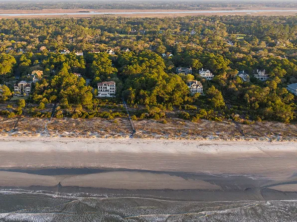 99 Flyway Dr, Johns Island, SC 29455