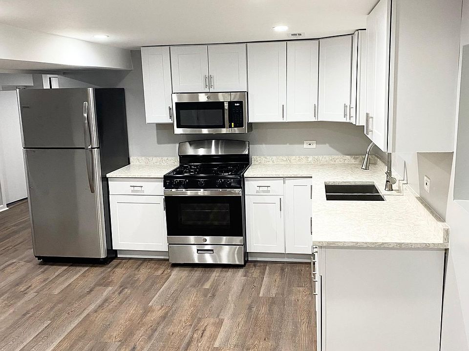 Kitchen\Dinning room 28 x 10.5