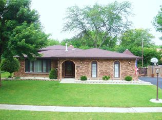 824 Damico Dr, Chicago Heights, IL 60411
