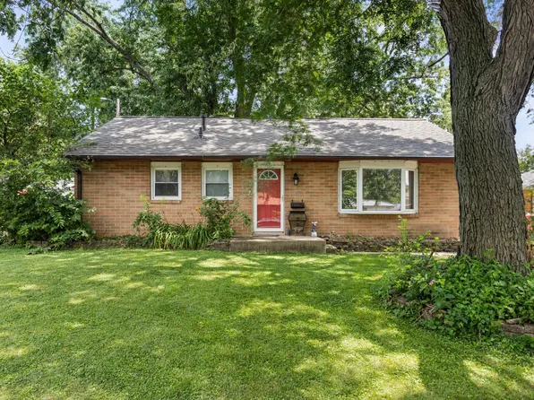 1106 Grant Pl, Urbana, IL 61801