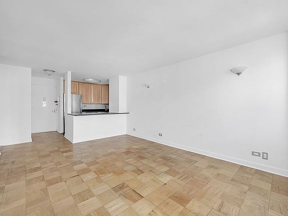 4th image of 340 E 93rd St APT 16B