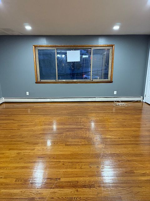 1st image of 6403 Granton Ave Floor 2
