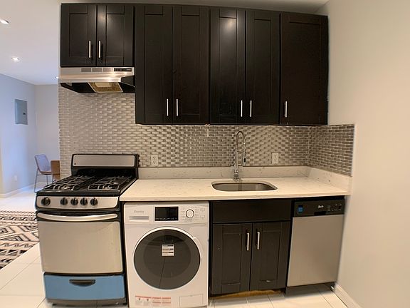 3rd image of 350 Manhattan Ave #5