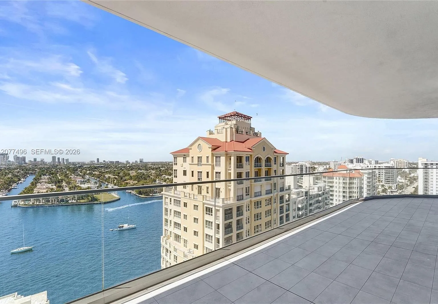 2 bed, 2.5 bath, 1416 sqft, $10,000 — Photo 2