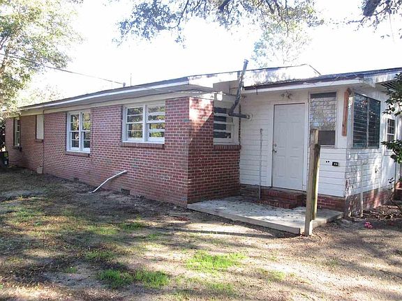 5th image of 8400 Blk Cove Ave