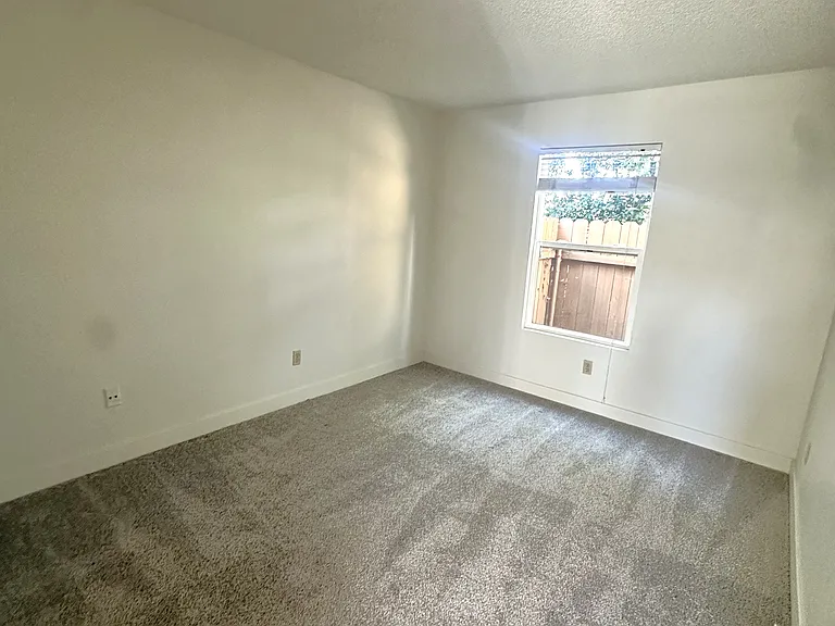 Stony Creek Apartments — Photo 43