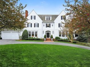 2 W Newlands St, Chevy Chase, MD 20815