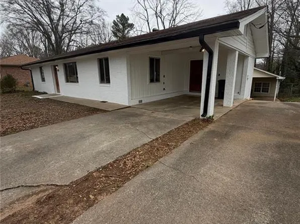 235 Tower Heights Rd, Gainesville, GA 30501