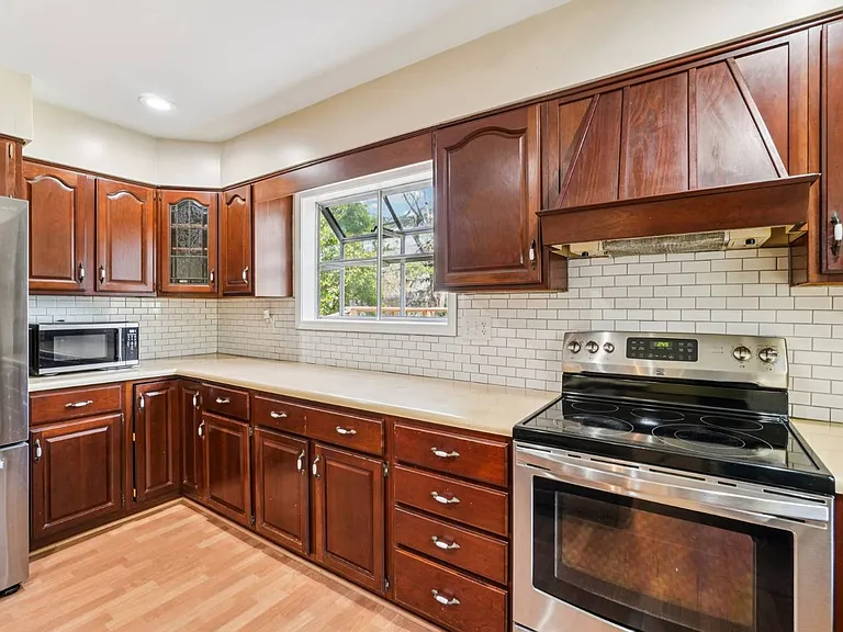 710B Heatherwood Dr — Photo 17