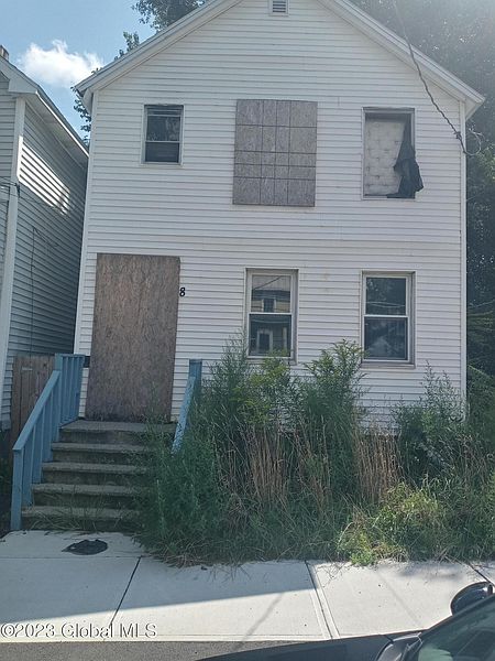 4th image of 78 Grant Avenue