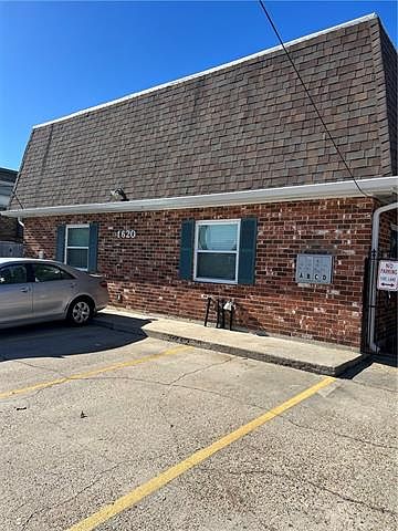 1st image of 1620 Hickory Ave APT C
