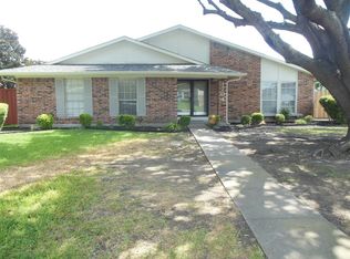 1704 Carol Stream Dr, Richardson, TX 75081