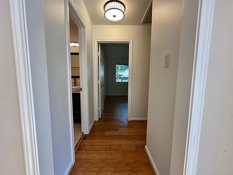 1318 Cedar Terrace Ct — Photo 10