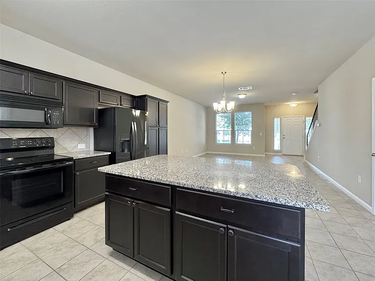 713 Katmai Cir — Photo 5