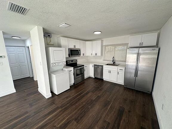 2nd image of 2118 Mara Ct APT 2
