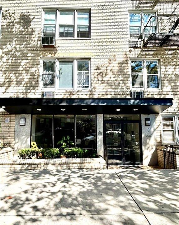 2nd image of 2021 84th St APT 5G