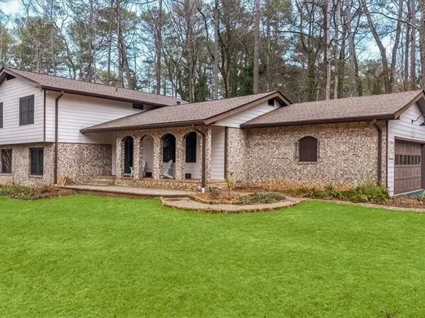 5087 Antelope Ln, Stone Mountain, GA 30087