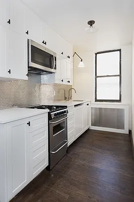 Rented by Bold New York | media 24