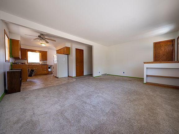 Living Room/Kitchen