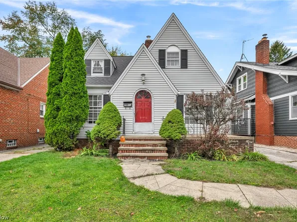 15512 Greenway Rd, Cleveland, OH 44111