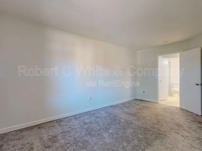 163 South St #33 — Photo 21