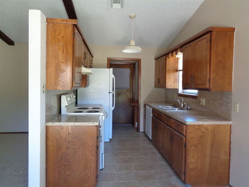 1st image of 5303 NW Sherwood Dr