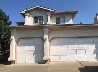 11236 12th Ave NW, Edmonton, AB T6J6S4