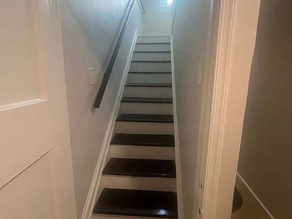 3rd image of 25 King St APT 4