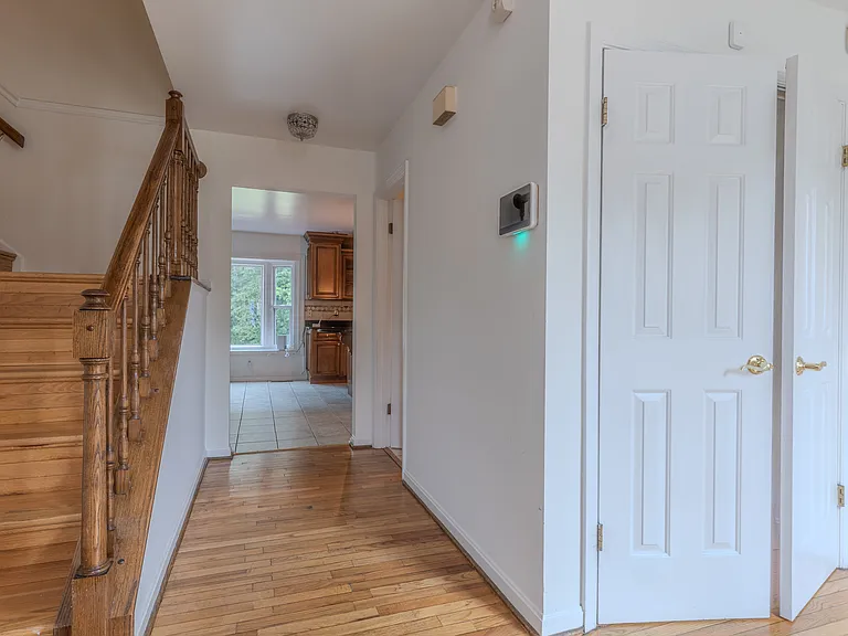 Sunflower Cir — Photo 24