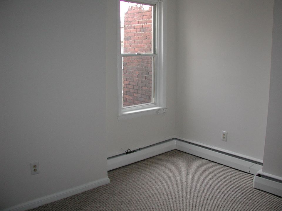 1st image of 816 McKean St