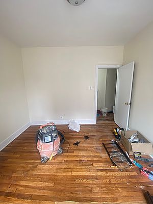 5th image of 580 E 22nd St APT 10
