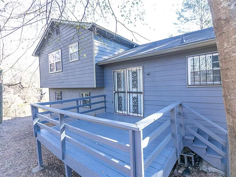 2761 Rockdale Dr — Photo 14
