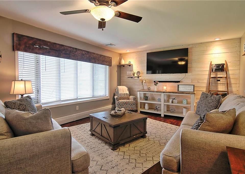 2381 Yost Rd, Bath, PA 18014 Zillow