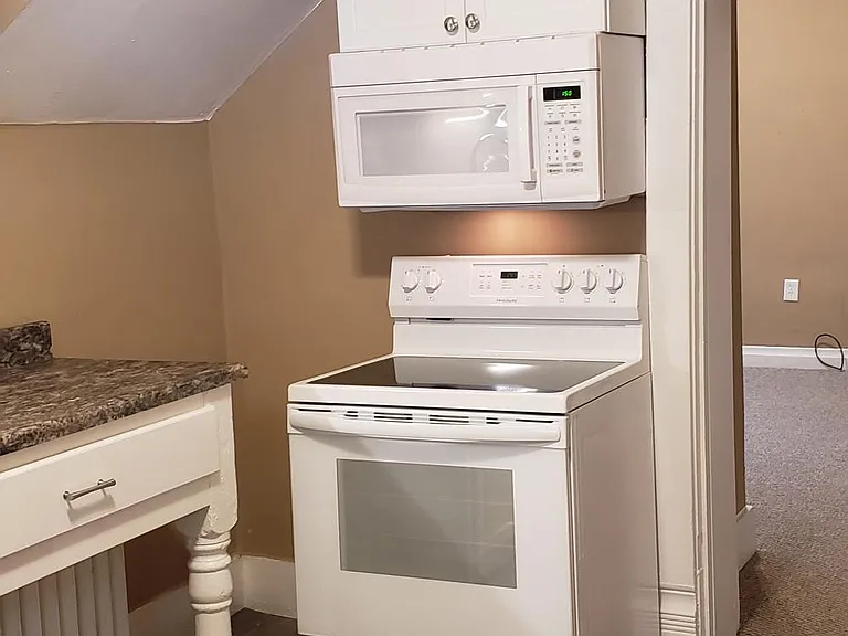 412 Woods Ave SW #4 — Photo 10