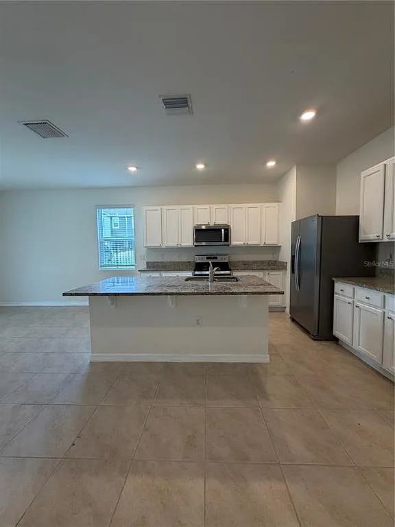 Building Photo - 1440 Plank Pl