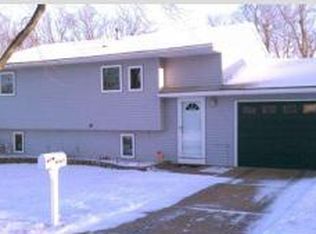 2510 W 56th St, Davenport, IA 52806