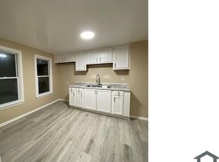 6800 Fullerton Ave APT 3, Cleveland, OH