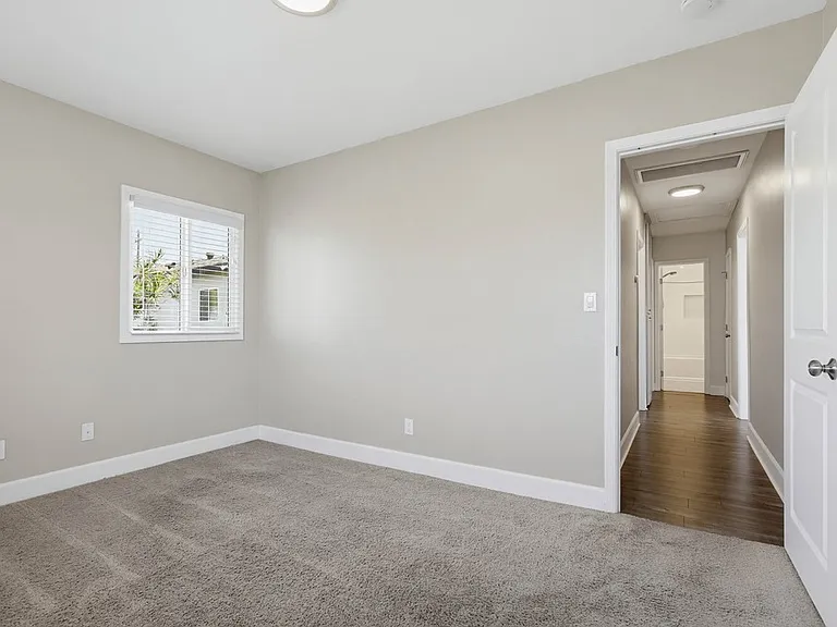 6102 Glacier Dr — Photo 16