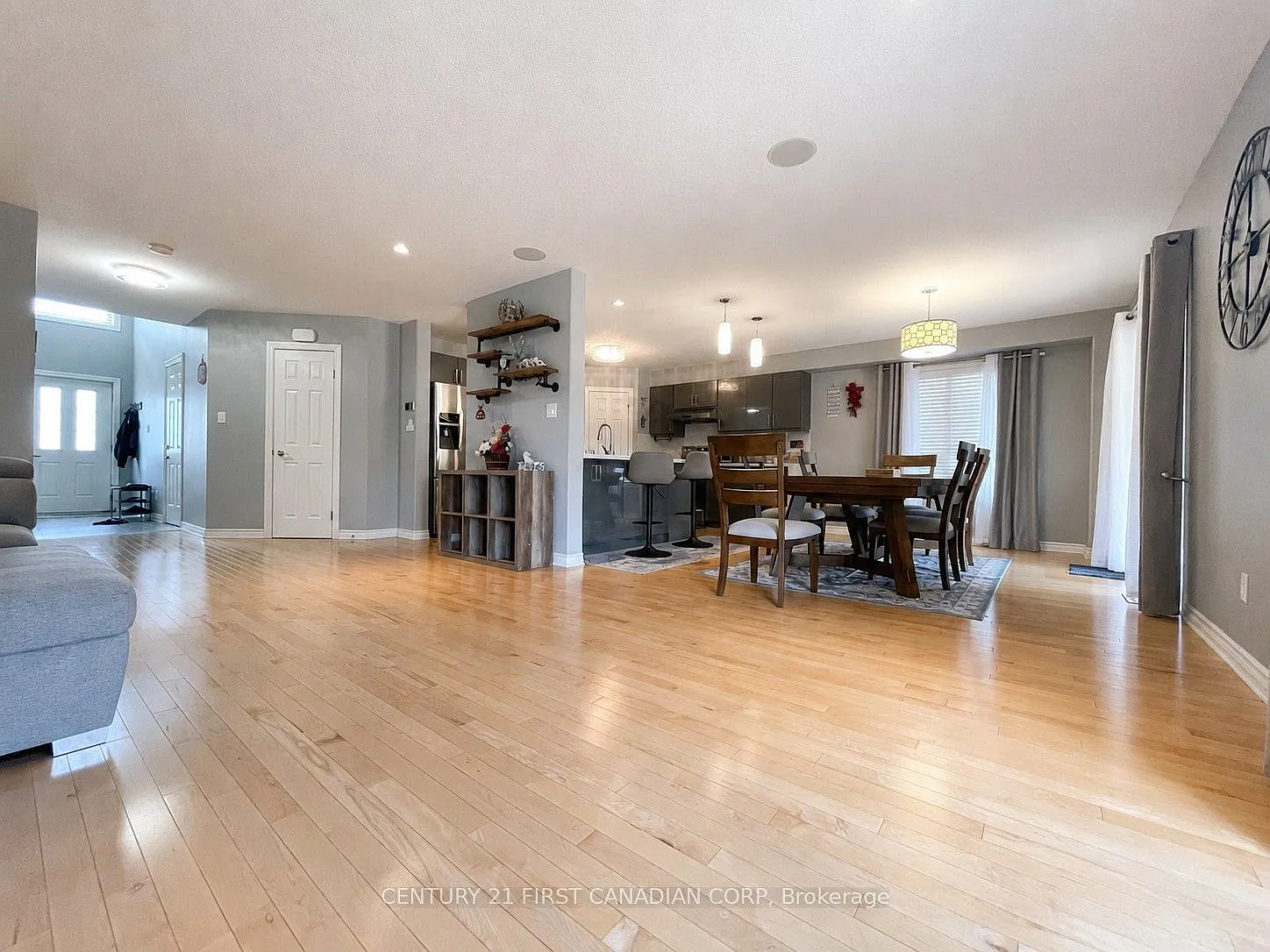 3 bed, $2,800 — Photo 3