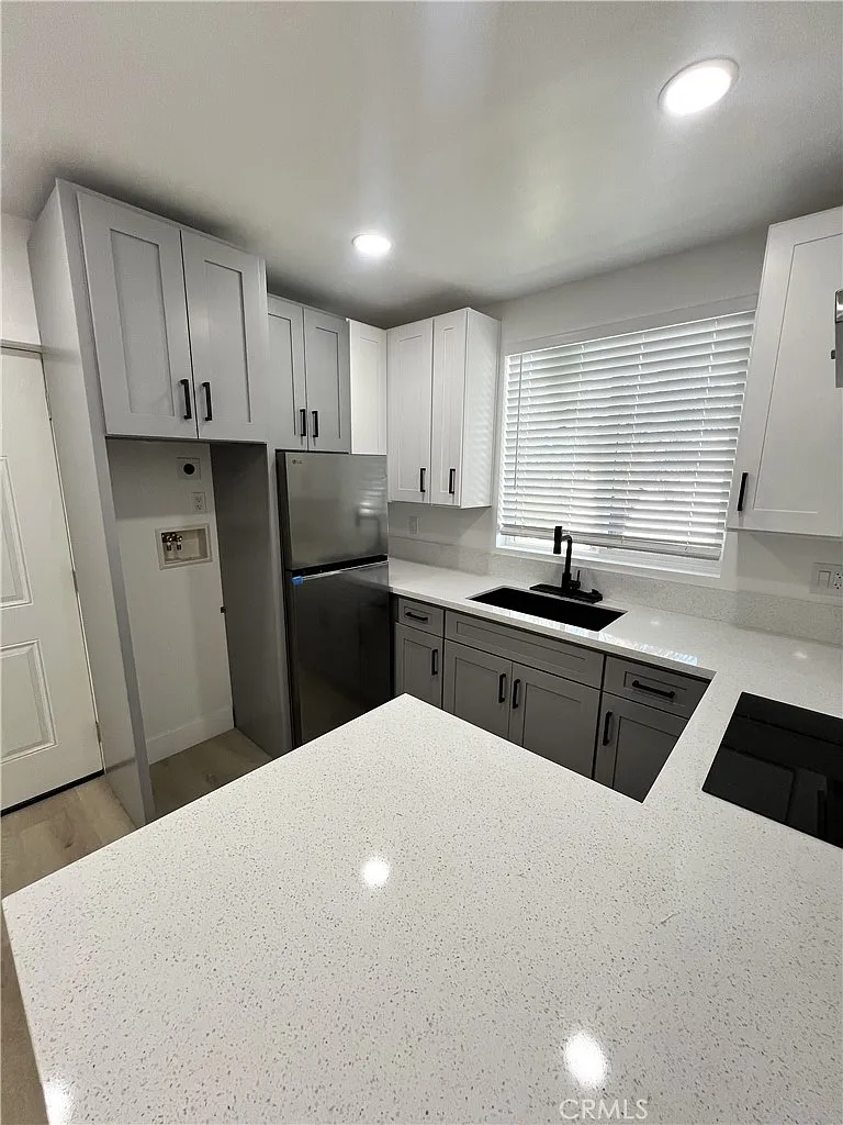 1 bed, 400 sqft, $1,800 — Photo 4