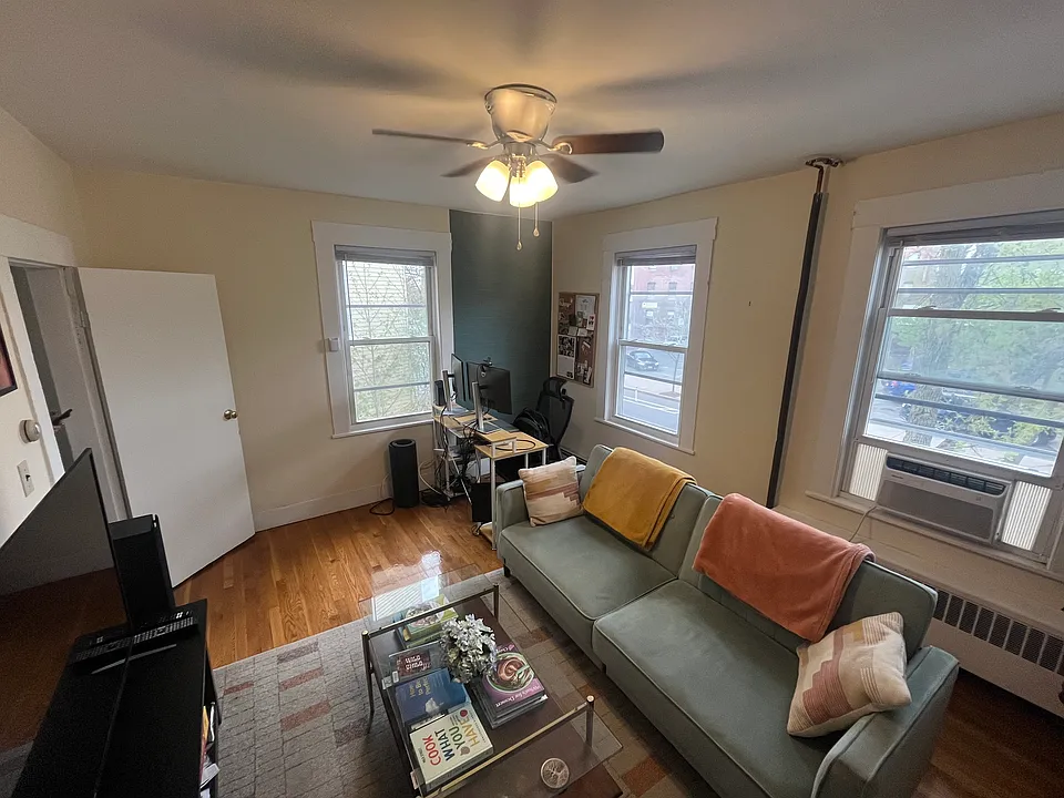 140 Hampshire St #2A