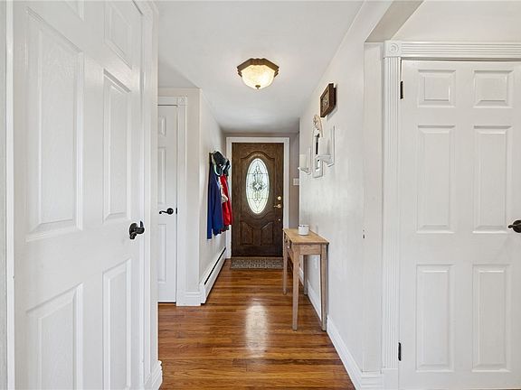 4th image of 4029 Briarwood Dr