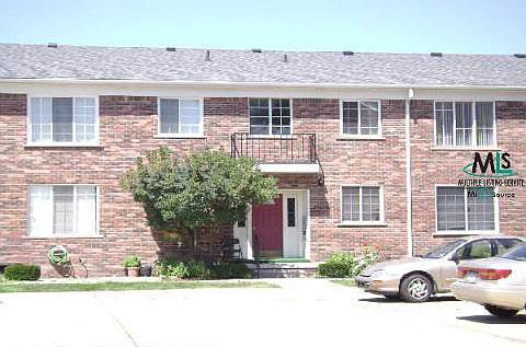 1st image of 39429 Van Dyke Ave #19