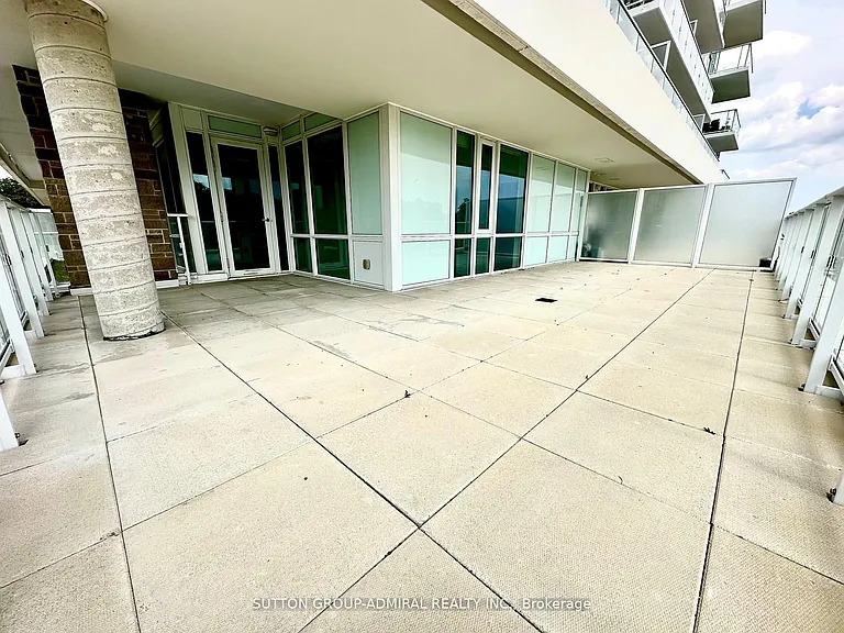 10 Deerlick Ct #302 — Photo 38