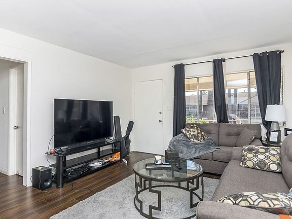 4th image of 3611 Billman St #4