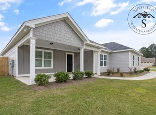 22 Elizabeth Way, Phenix City, AL 36869