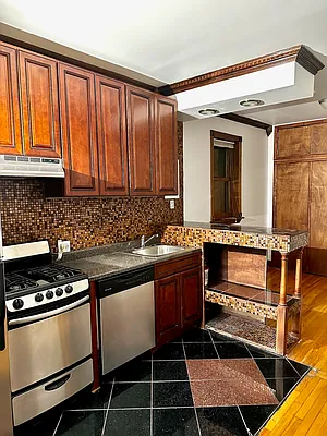 Rented by Apple Exclusive Realty Inc | media 19